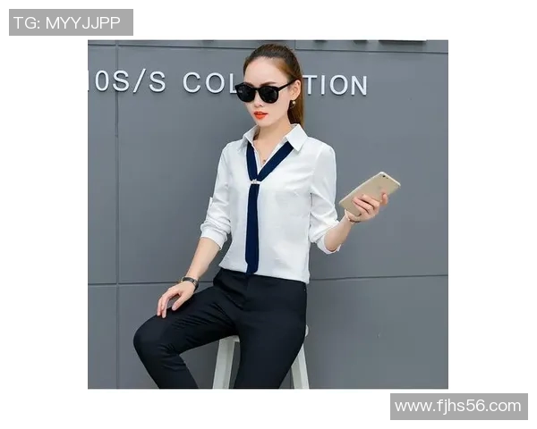 足球明星白衬衫时尚风采展示引领潮流的魅力与个性